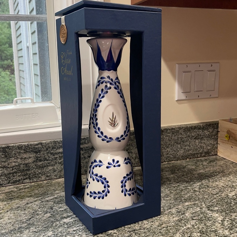 ✨CLASE AZUL TEQUILA BOTTLE✨